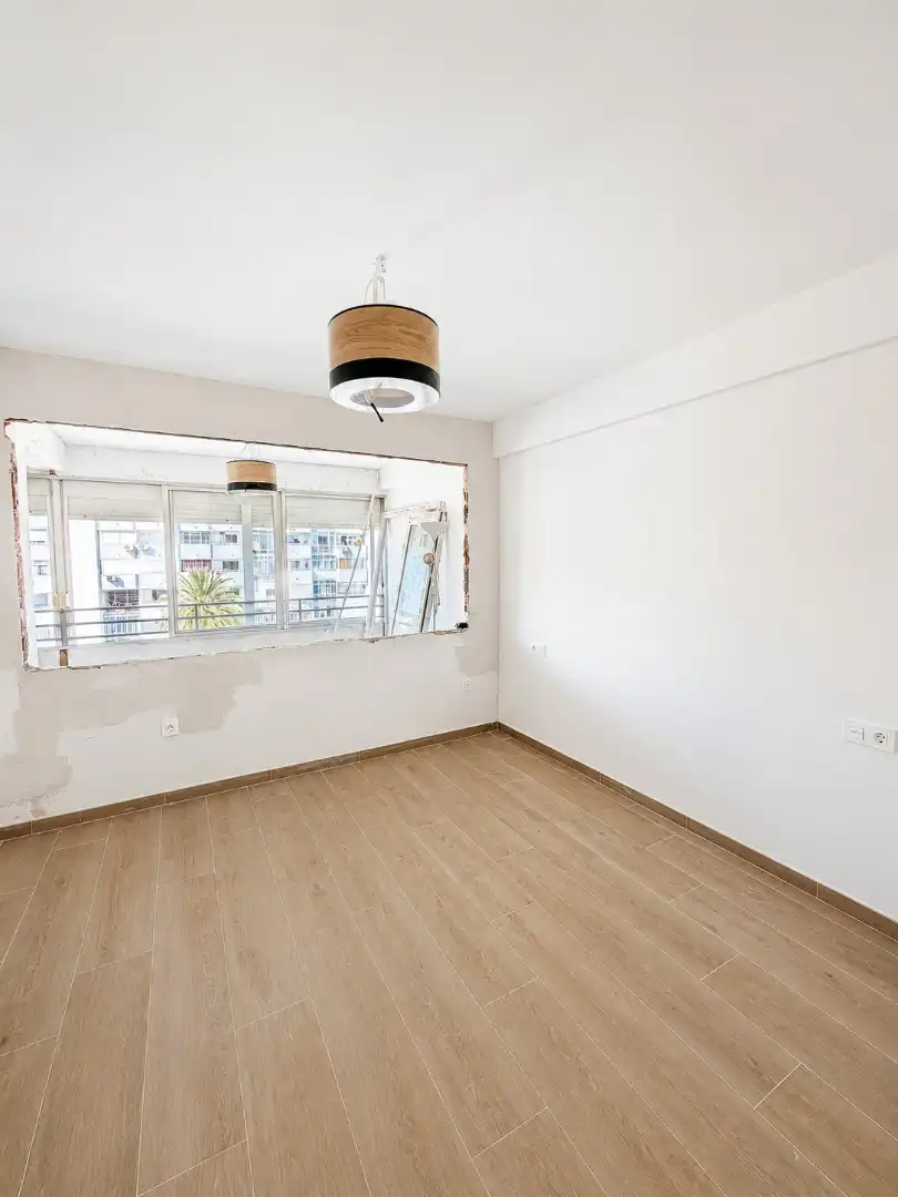Habitación de Apartamento en venta en Benalmádena con Aire acondicionado, Terraza y Amueblado