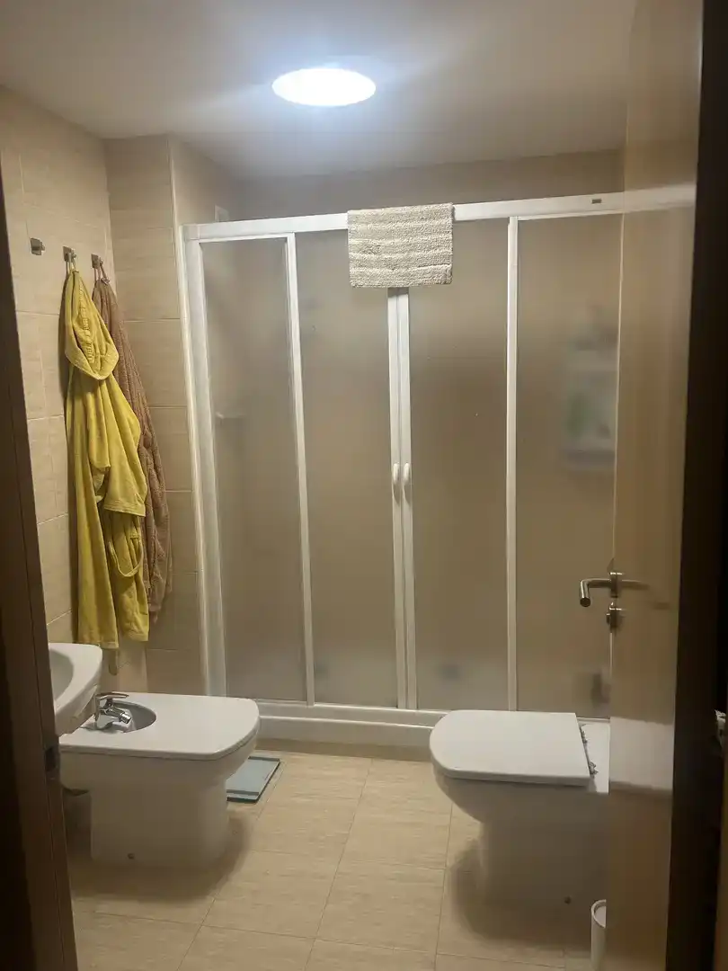 Bathroom of Flat for share in Corbera de Llobregat  with Air Conditioner, Private garden and Parquet flooring
