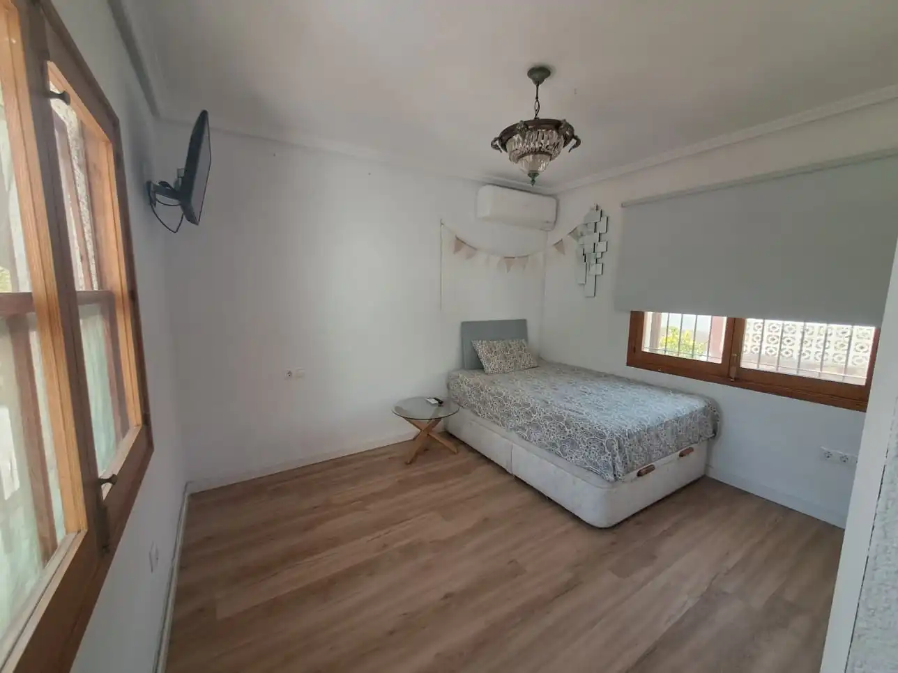 Schlafzimmer von Haus oder Chalet zur Miete in Mutxamel mit Klimaanlage, Terrasse und Schwimmbad