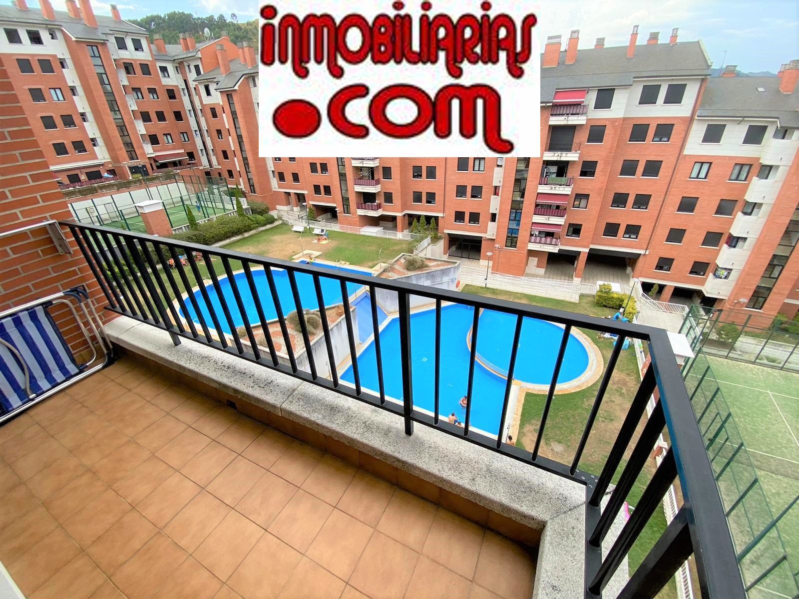 Swimming pool of Flat to rent in Castro-Urdiales  with Heating, Private garden and Parquet flooring