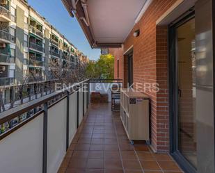 Terrace of Apartment for sale in L'Hospitalet de Llobregat  with Parquet flooring and Balcony