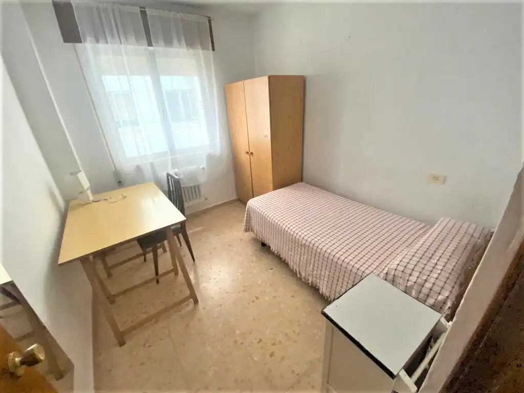 Flat for rent in BONDAD, Centro