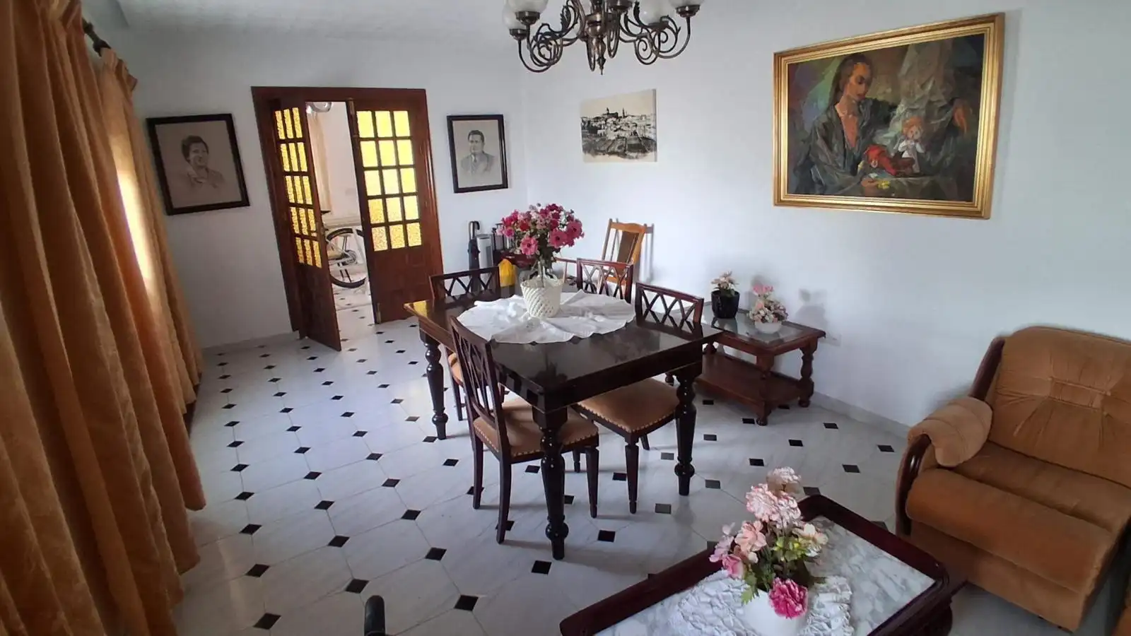 Comedor de Casa o chalet en venta en Chiclana de la Frontera con Jardín privado