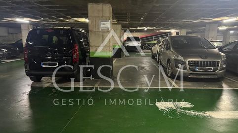 PARQUING EN EL MERCADO DE LES PLANES
