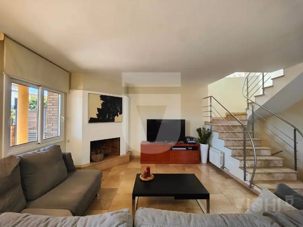 Haus mit Terrasse zum Verkauf in Plaça Vista Alegre, imagen 2