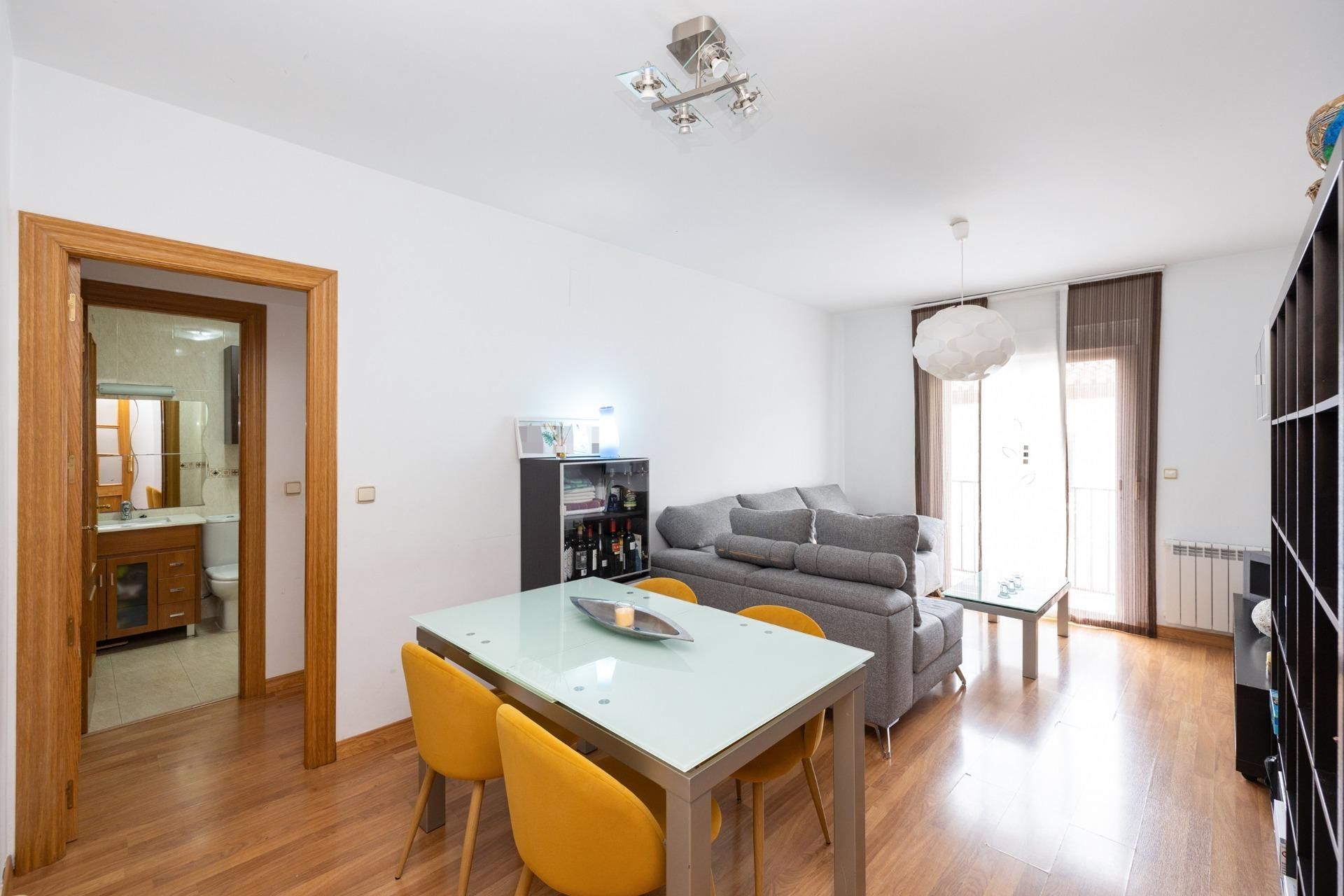 Sala de estar de Piso en venta en Güéjar Sierra con Calefacción y Balcón