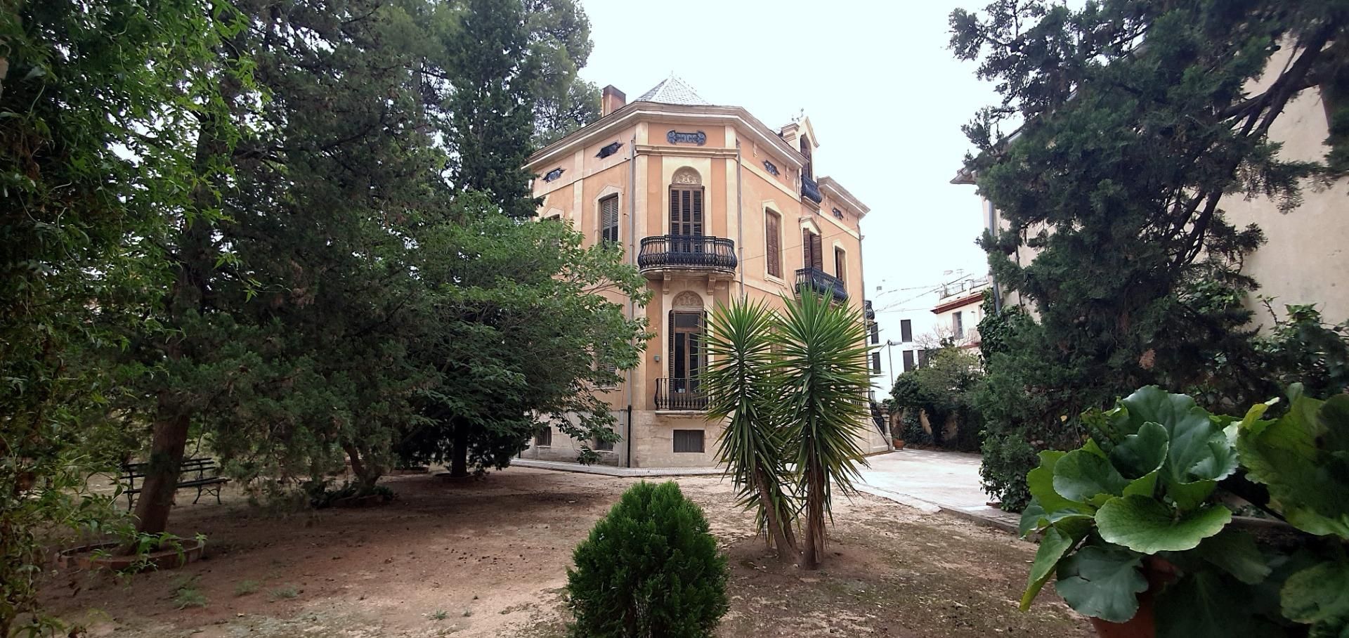 Vista exterior de Casa o xalet en venda en Alcoy / Alcoi amb Calefacció, Jardí privat i Terrassa