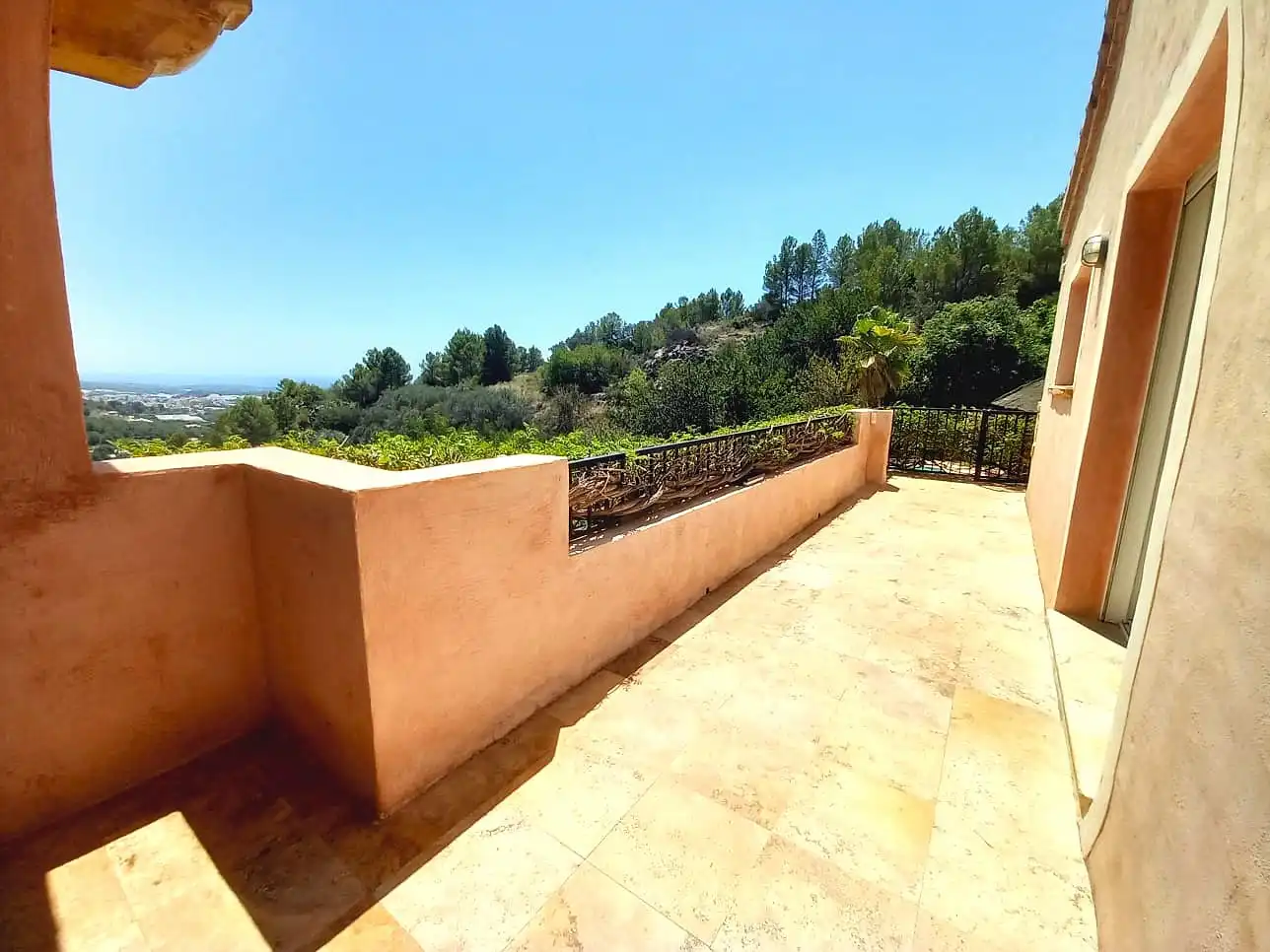 Terrasse von Haus oder Chalet zum Verkauf in El Castell de Guadalest mit Klimaanlage, Privatgarten und Terrasse