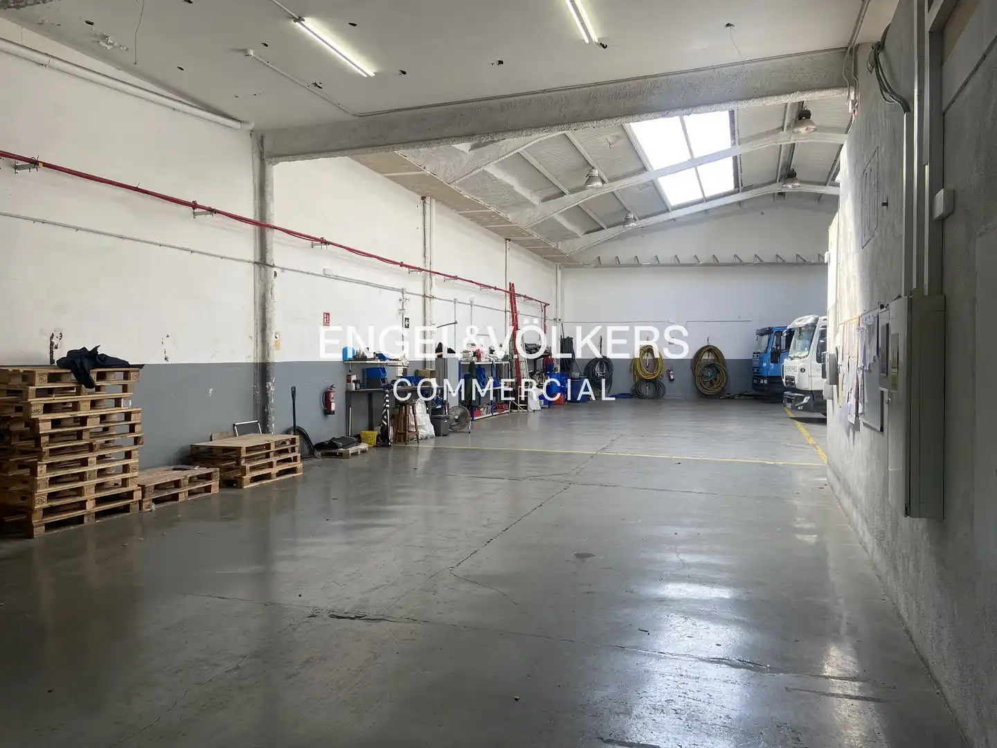 Nave industrial en venta en Terrassa