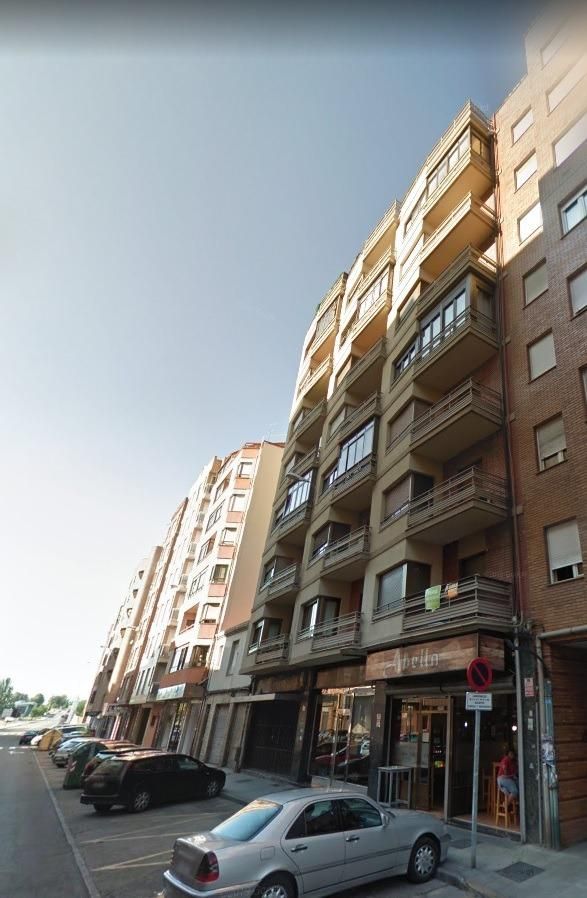 Exterior view of Flat for sale in León Capital   with Heating and Terrace