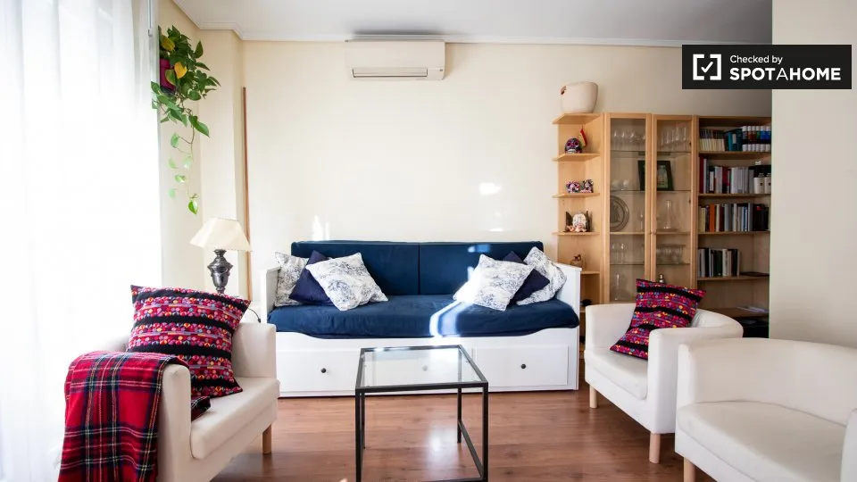 Piso de alquiler en Cuatro Caminos - Azca