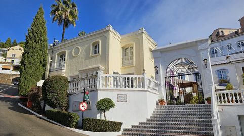 ¡Vive el Sueño Andaluz en esta Excepcional Casa Renovada en La Heredia!
