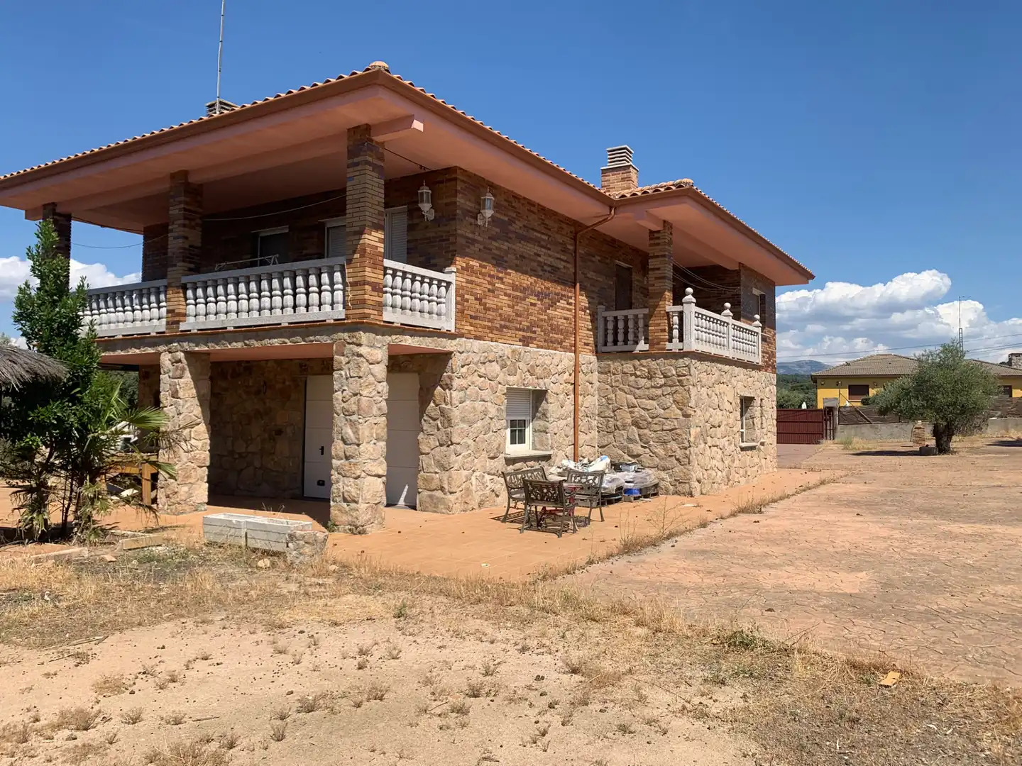 Chalet con terraza en venta en Calle la Fuente