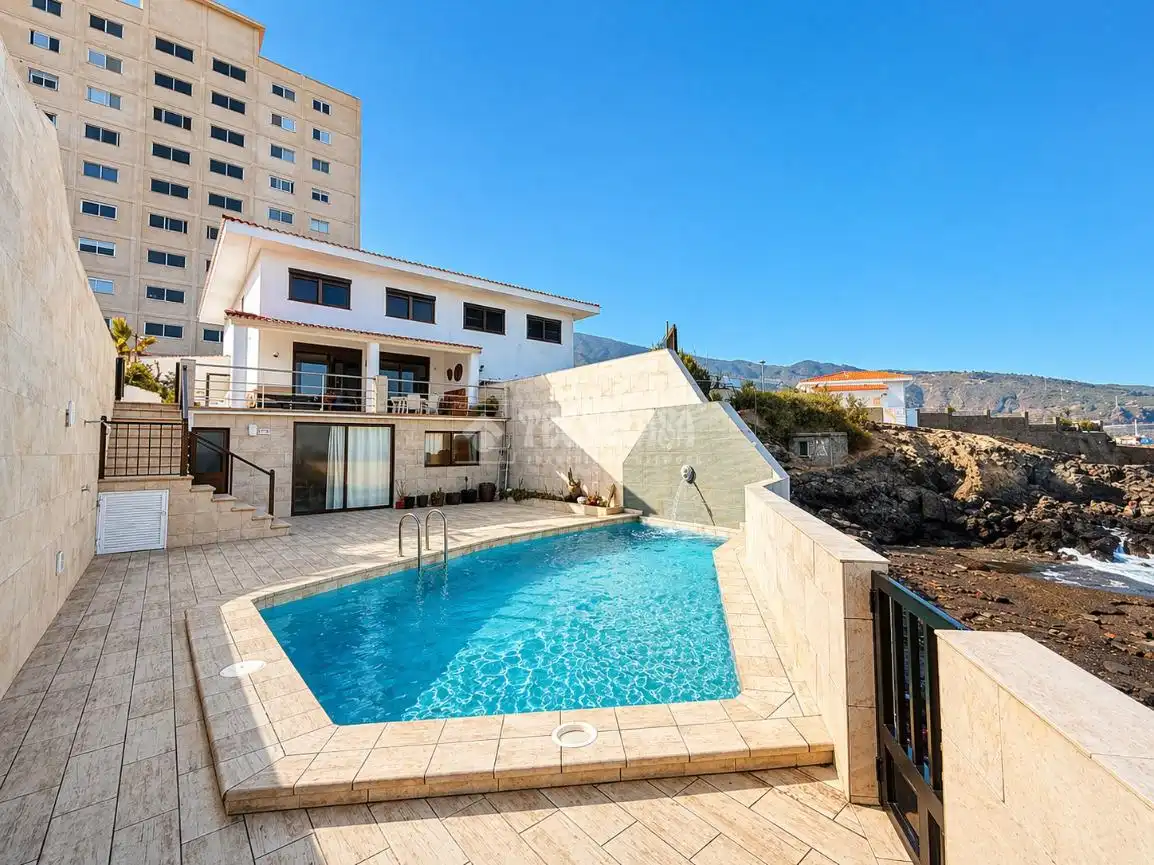 Piscina de Casa o chalet en venta en Candelaria con Piscina y Amueblado