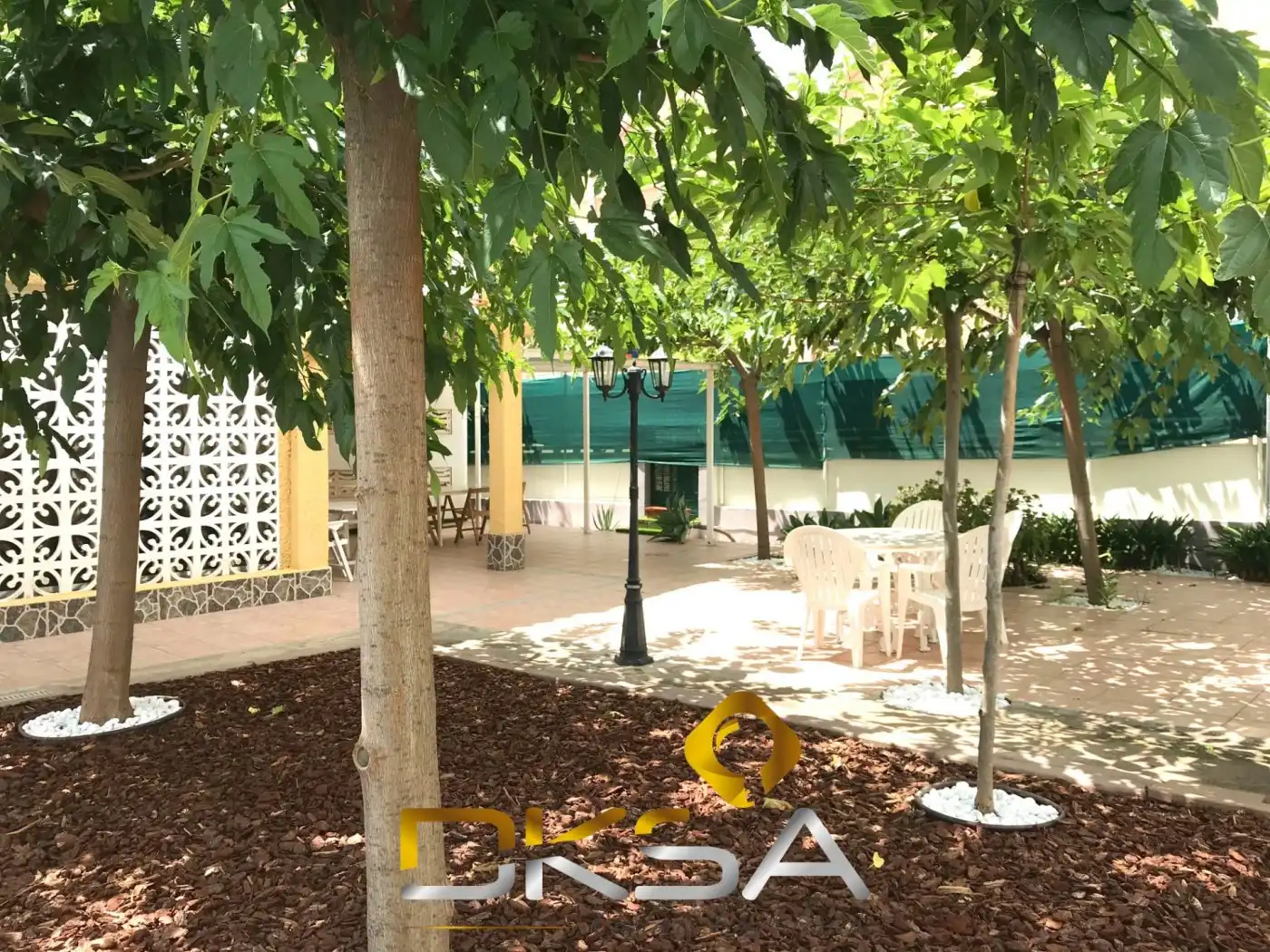 Vista exterior de Casa adosada en venda en Benicasim / Benicàssim amb Calefacció, Jardí privat i Terrassa