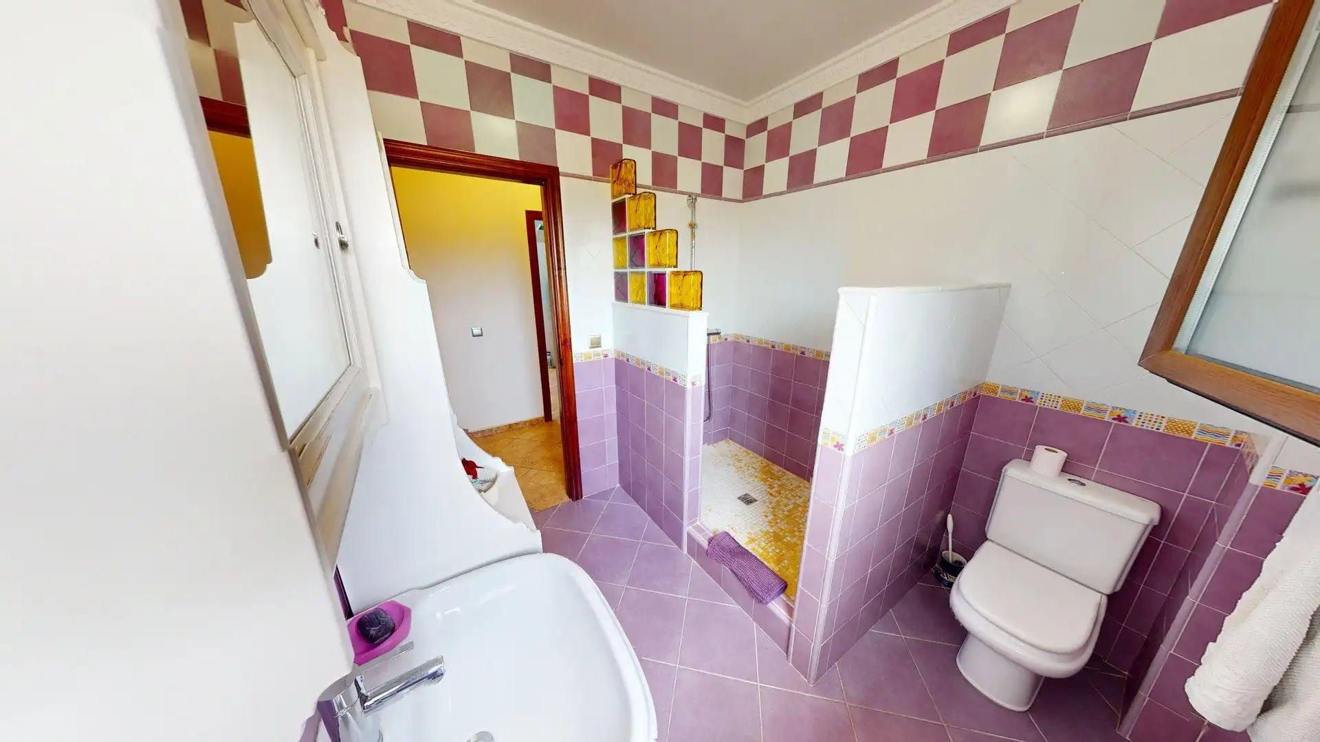 Bathroom of Houses for sale in Colmenar  with Air Conditioner, Heating and Private garden