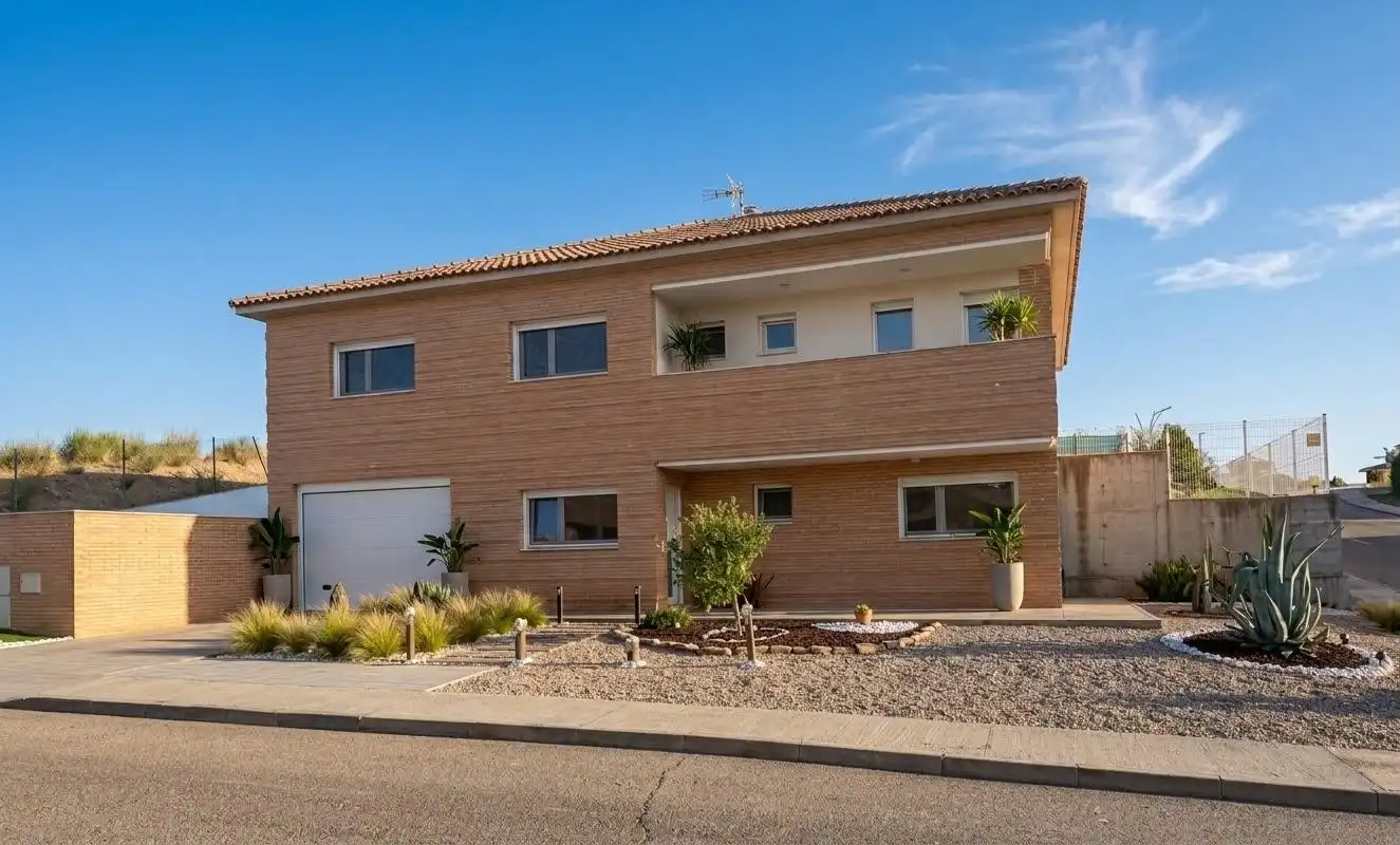 Houses for sale in Avenida del Aguila Real, Layos