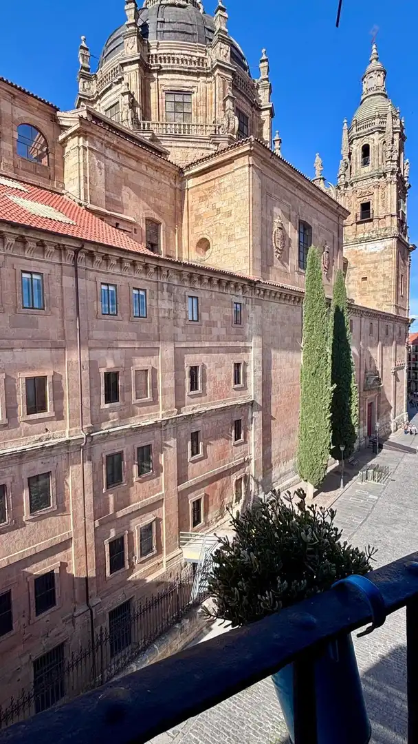 Außenansicht von Haus oder Chalet zur Miete in Salamanca Capital mit Klimaanlage, Heizung und Möbliert