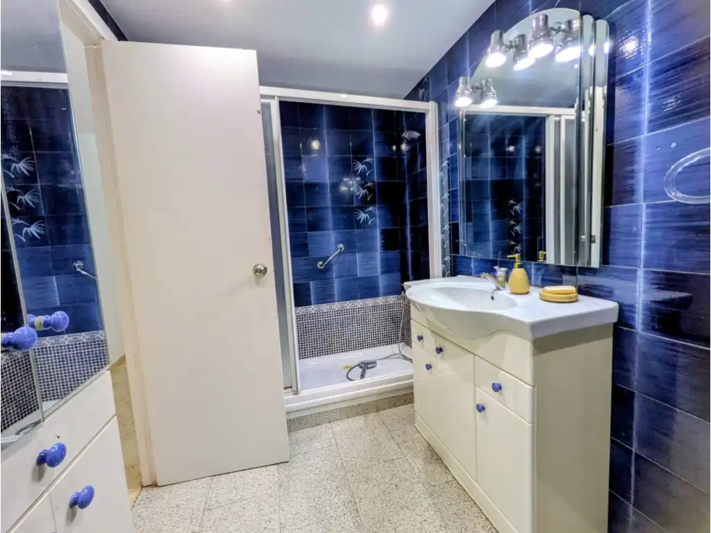 Bathroom of Flat for sale in Córdoba  with Terrace