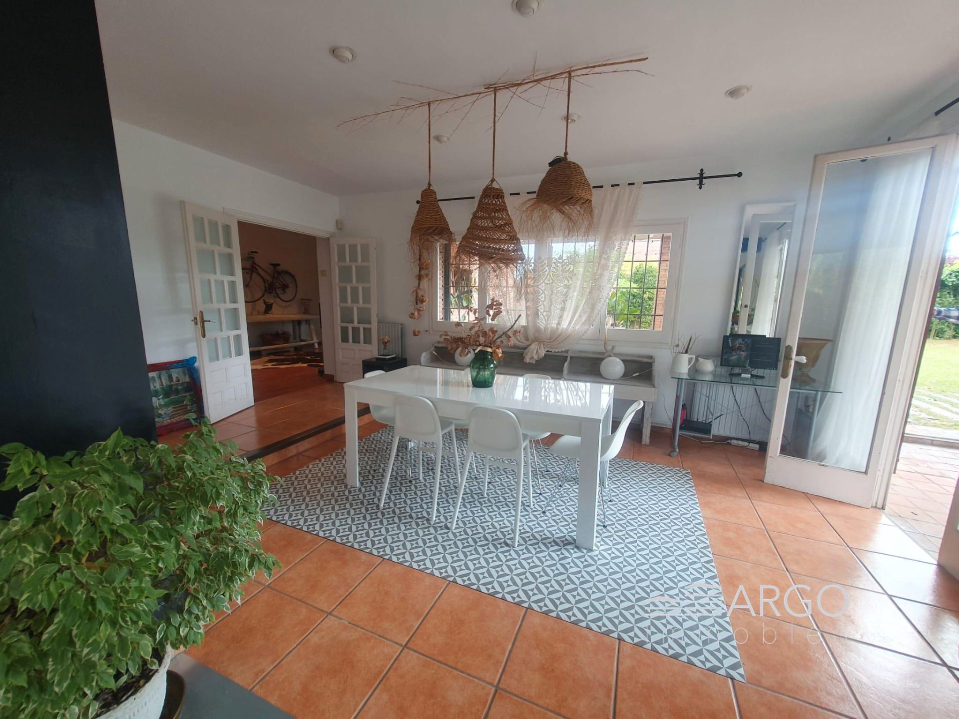 Menjador de Casa o xalet en venda en L'Ametlla del Vallès amb Aire condicionat, Calefacció i Jardí privat