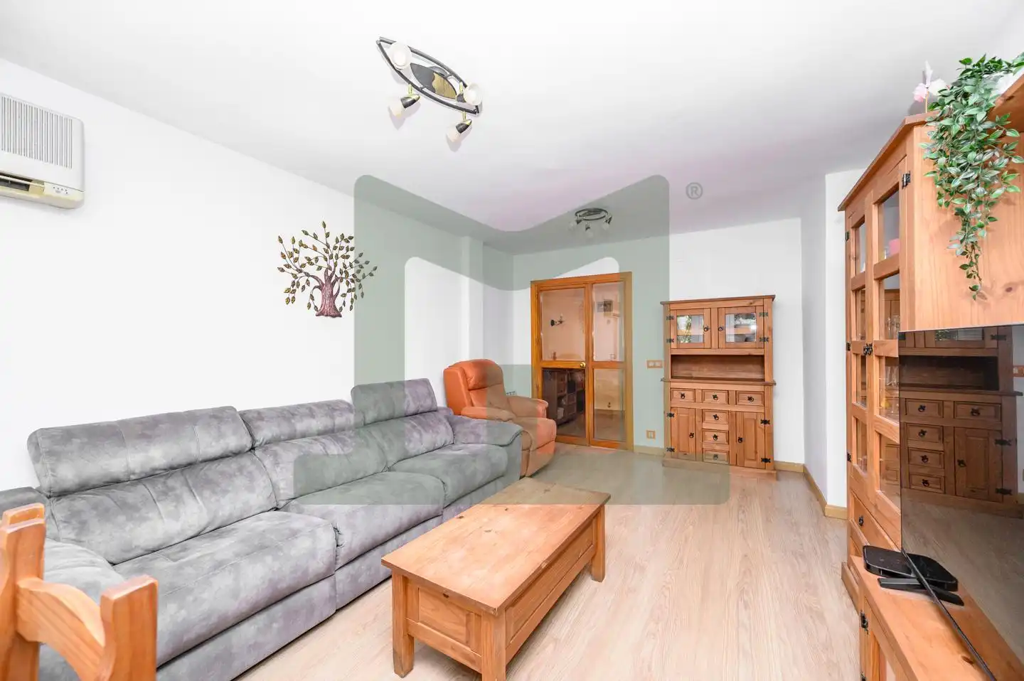 Living room of Flat for sale in San Fernando de Henares  with Air Conditioner, Heating and Storage room