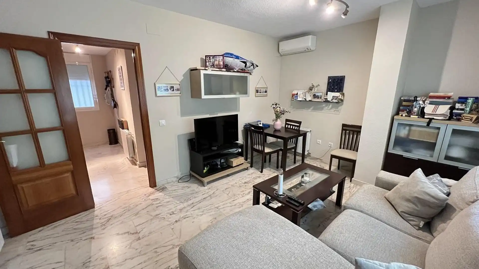 Living room of Apartments for sale in Badajoz Capital  with Air Conditioner