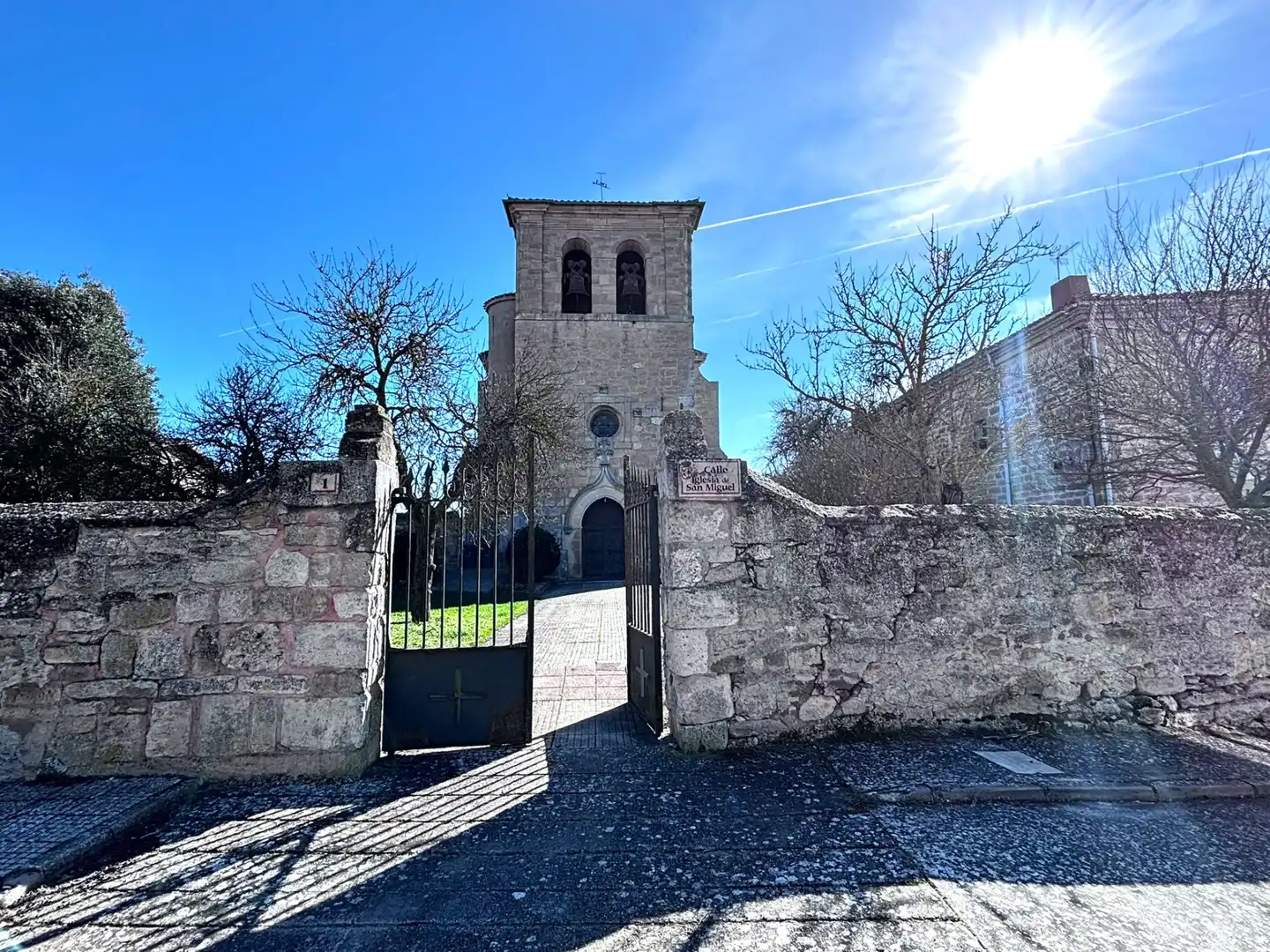 Vista exterior de Casa o chalet en venta en Quintanilla Vivar con Calefacción y Trastero