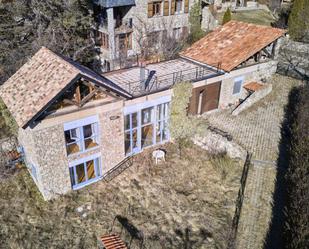 Vista exterior de Casa o xalet en venda en Lles de Cerdanya amb Jardí privat