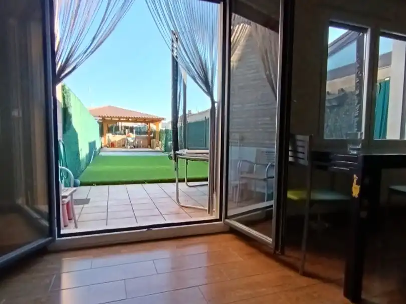 Terrassa de Casa adosada en venda en Arcos amb Aire condicionat, Calefacció i Jardí privat