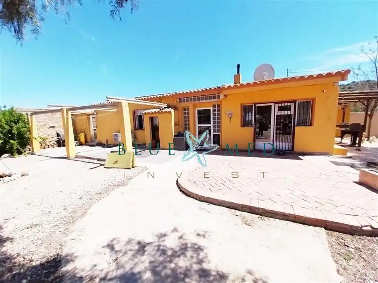 Casa amb piscina en venda a Pasaje Mingrano, imagen 2