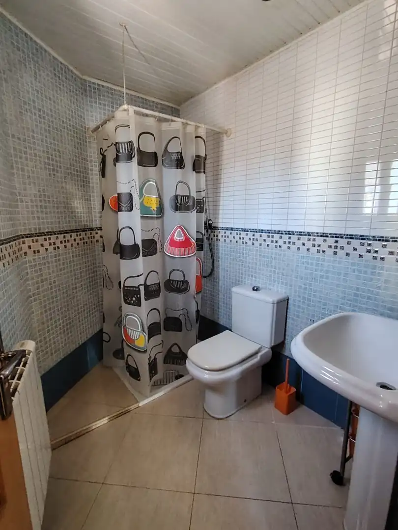 Bathroom of Attic for sale in El Vendrell  with Air Conditioner, Terrace and Storage room