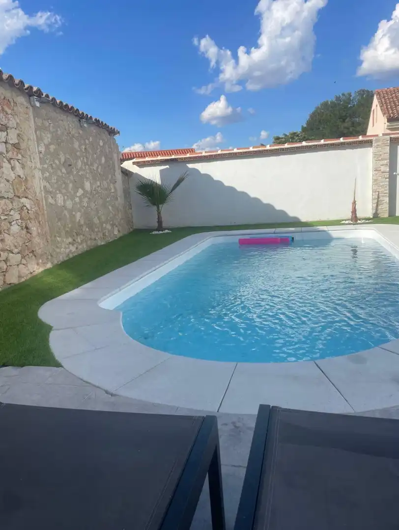 Swimming pool of Houses for sale in Villalbilla  with Air Conditioner, Heating and Private garden