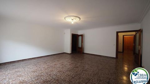 Foto 3 de Apartamento en venta en Centre, Roses