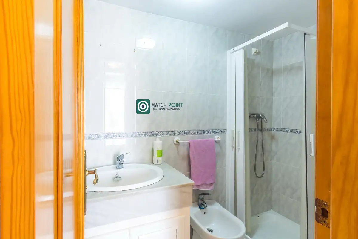 Bathroom of Detached homes for sale in Almuñécar