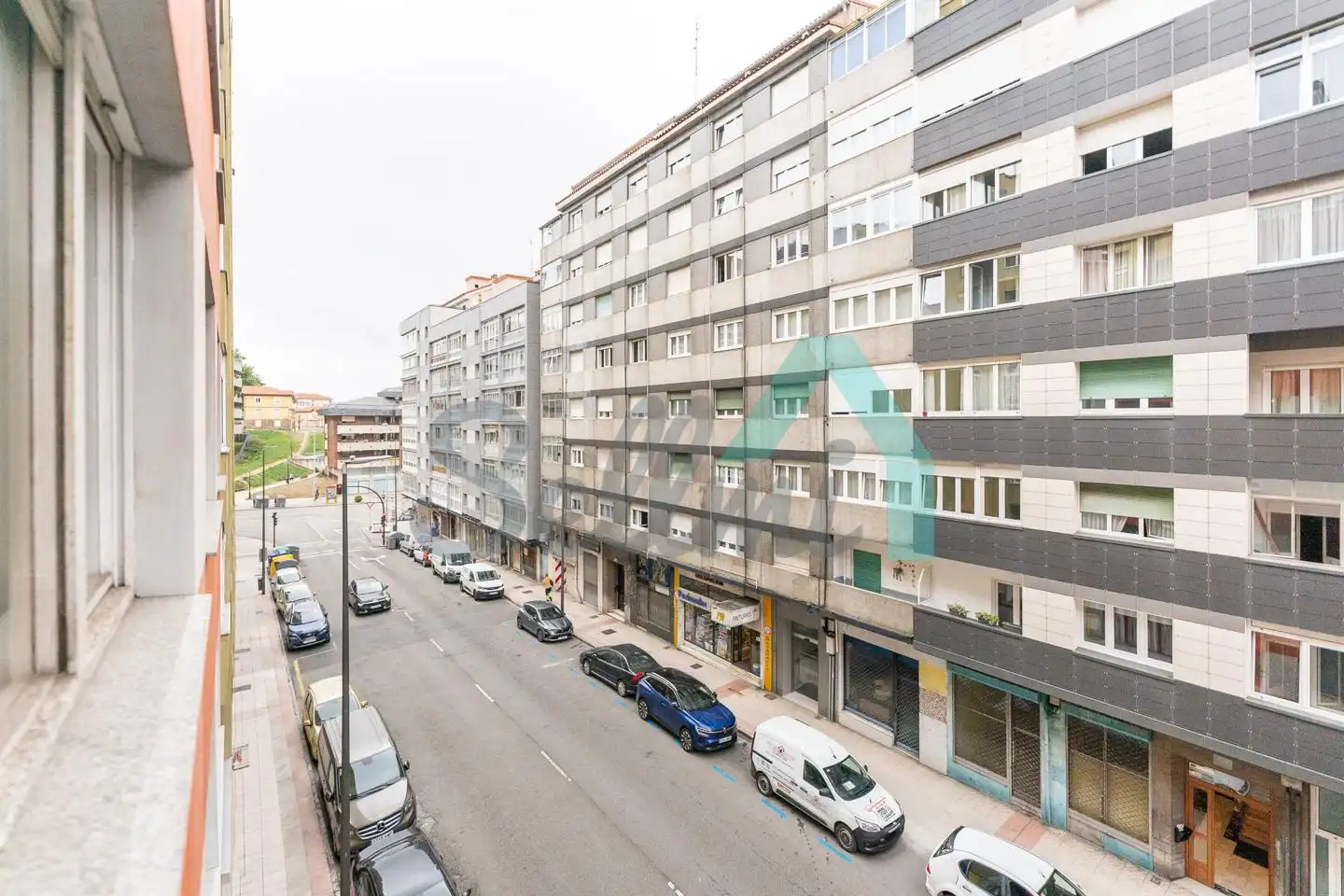 Vista exterior de Pis en venda en Avilés amb Calefacció, Parquet i Terrassa