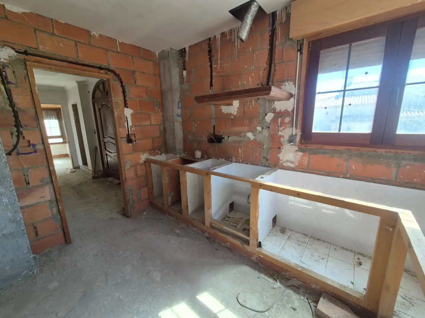 Cuina de Casa o xalet en venda en Oliva amb Jardí privat i Terrassa