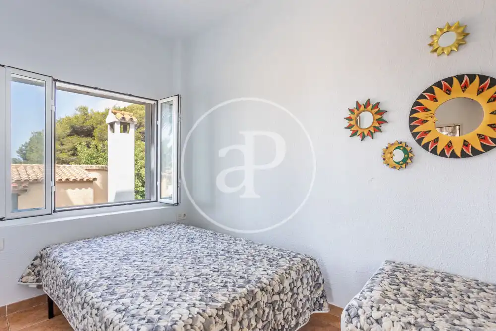 Dormitori de Casa adosada en venda en Alcalà de Xivert amb Calefacció, Jardí privat i Terrassa