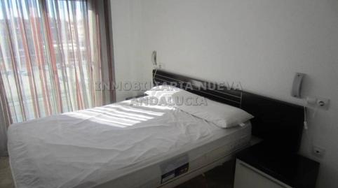 Foto 5 de Piso de alquiler en San Luis,  Almería Capital
