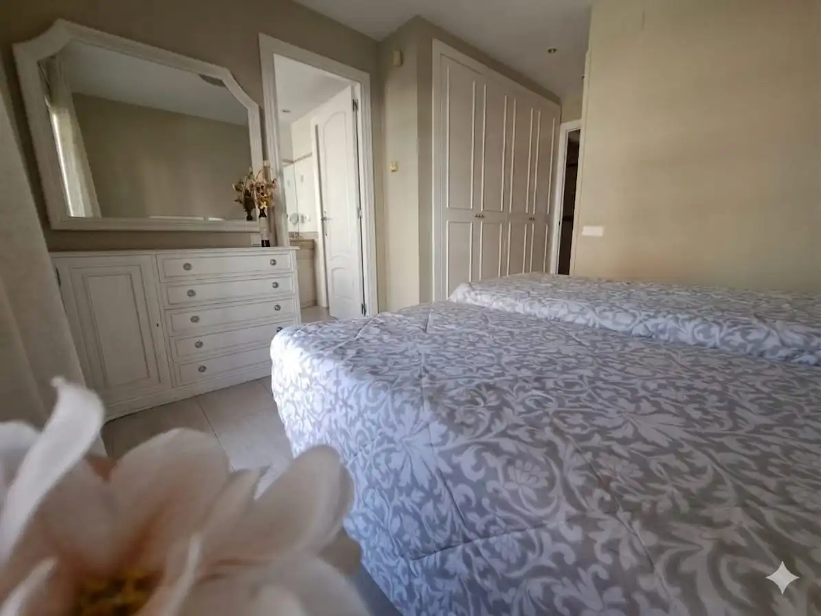 Schlafzimmer von Einfamilien-Reihenhaus zum Verkauf in Rubí mit Klimaanlage, Heizung und Terrasse