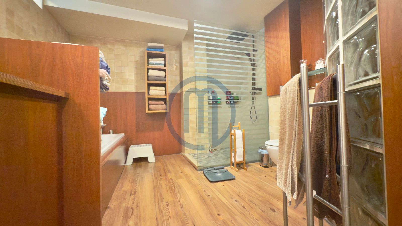 Baño de Piso en venta en Granollers con Aire acondicionado, Calefacción y Amueblado