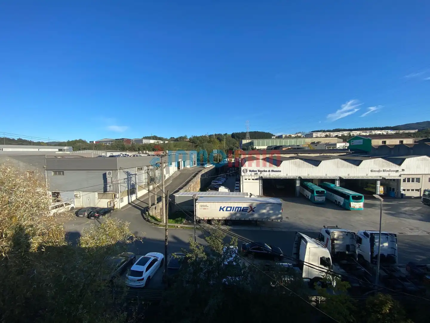 Exterior view of Industrial buildings for rent in Olaberria