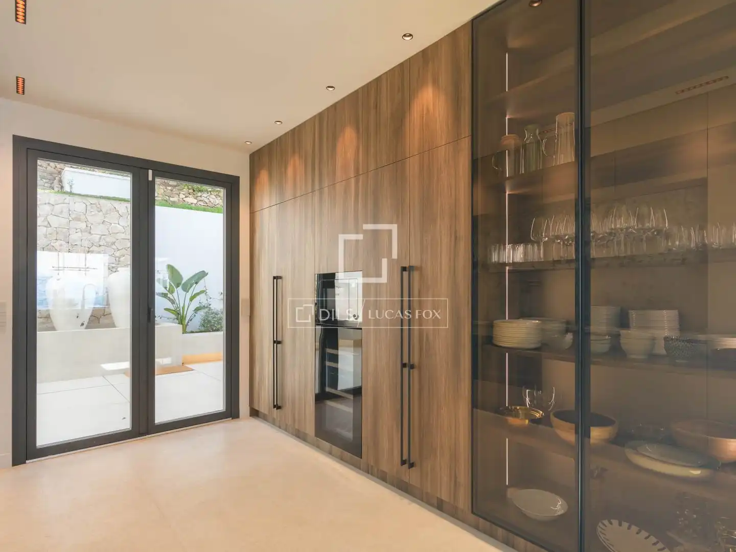 Cuina de Casa o xalet en venda en Málaga amb Aire condicionat, Jardí privat i Traster