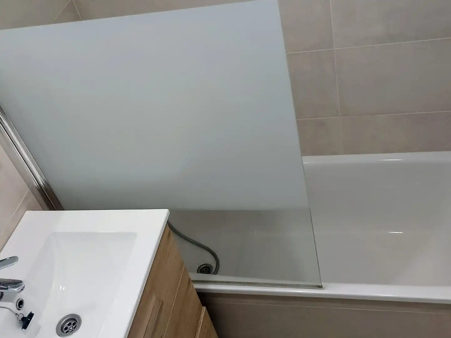 Bany de Pis de lloguer en Oviedo  amb Calefacció, Parquet i Terrassa