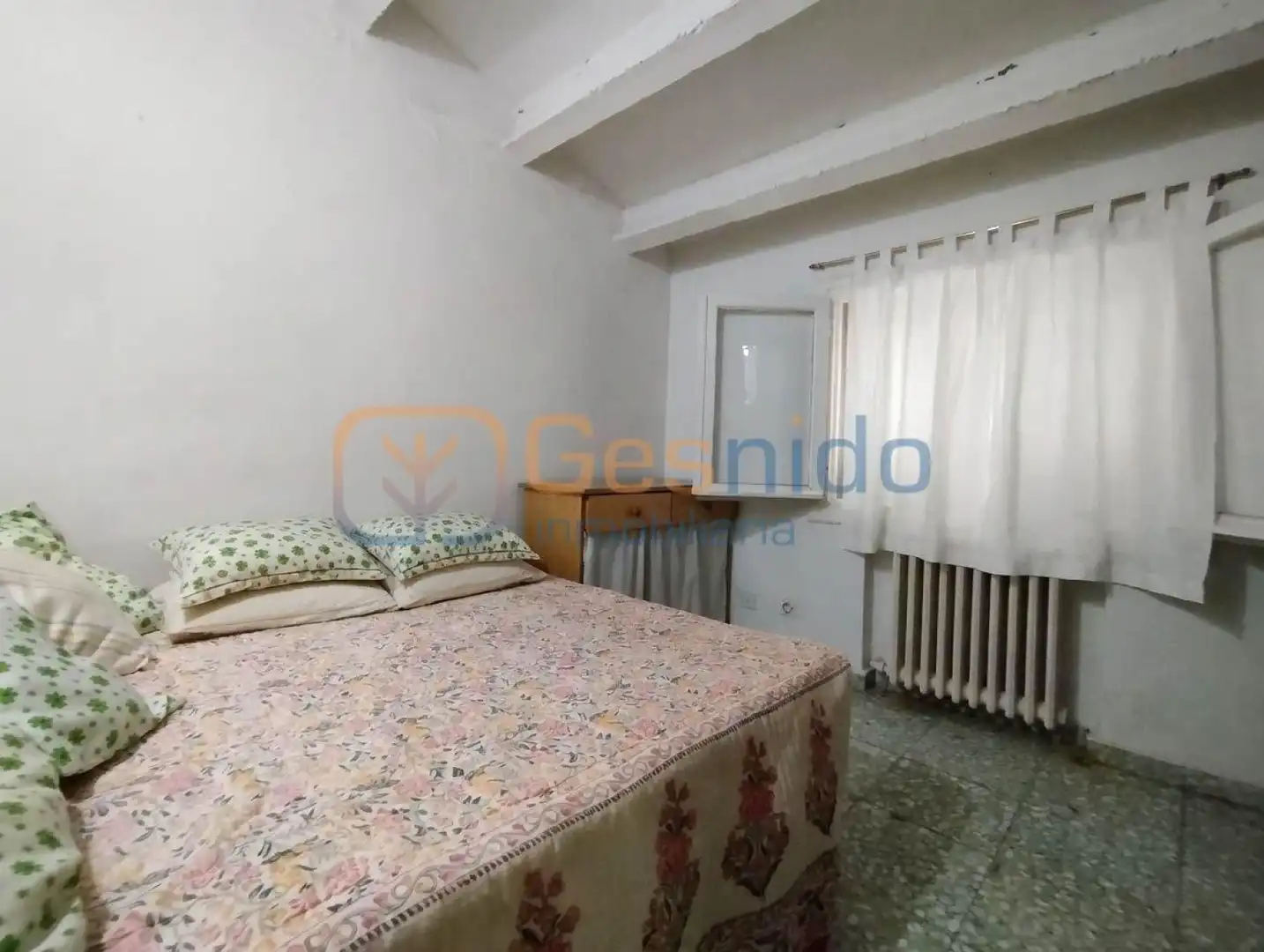 Schlafzimmer von Haus oder Chalet zum Verkauf in Torrecaballeros mit Heizung, Parkett und Abstellraum