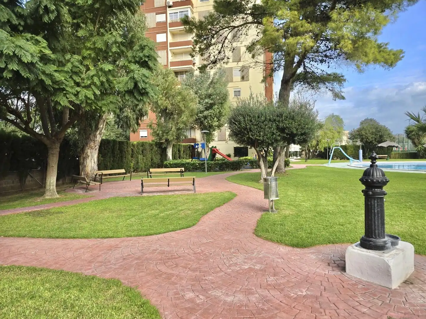Jardín de Piso de alquiler en La Pobla de Farnals con Aire acondicionado, Amueblado y Horno