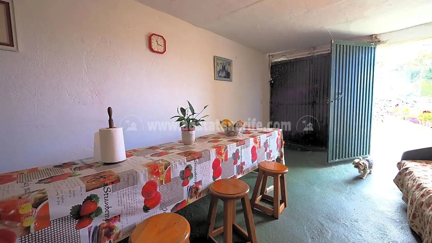 Menjador de Finca rústica en venda en Garachico amb Jardí privat i Moblat