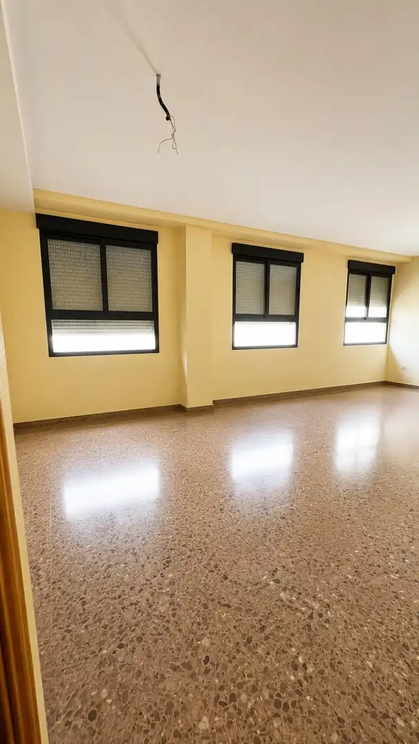 Flat with terrace for sale in Calle AGULLENT, imagen 2