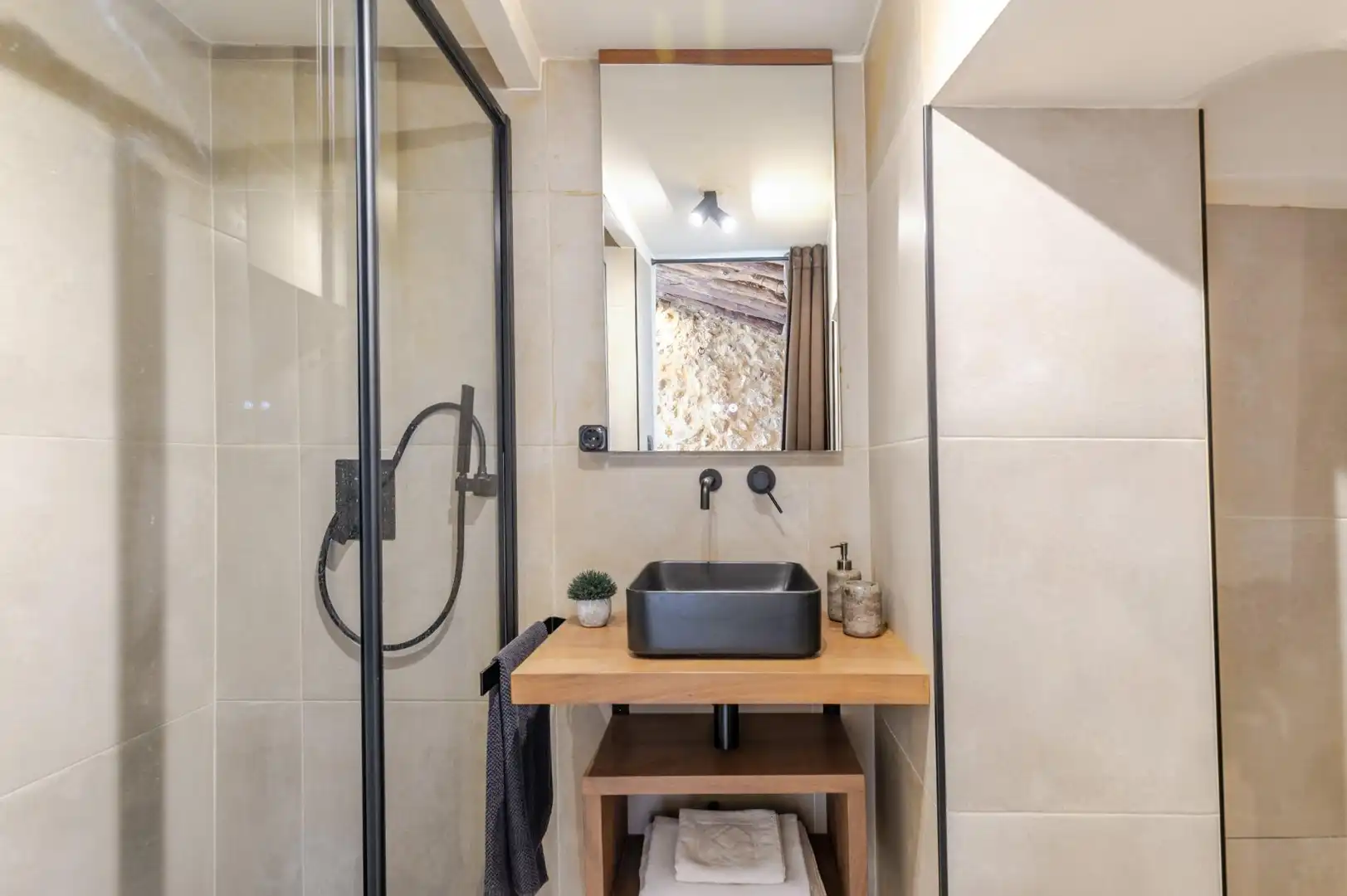 Baño de Finca rústica en venta en Venta del Moro con Jardín privado, Terraza y Amueblado