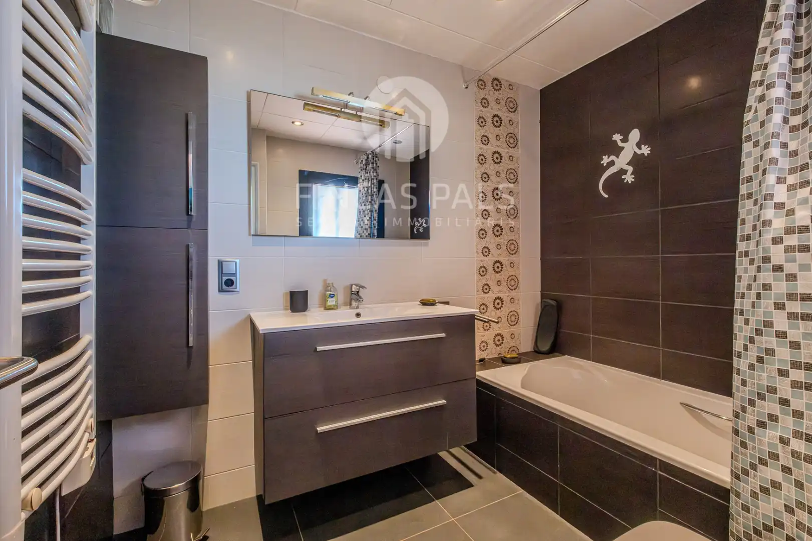 Detached house with pool for sale in Carrer de Londres 53, imagen 25