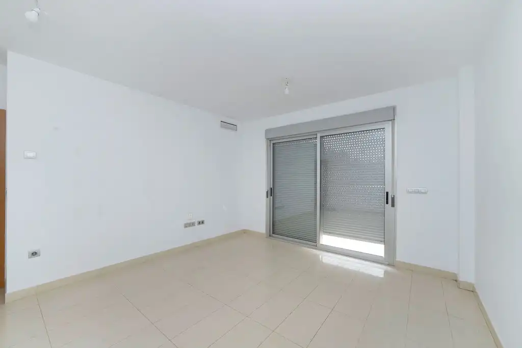 Wohnung mit Aufzug zum Verkauf in C/ Doctora Damiana Zaragoza, imagen 2